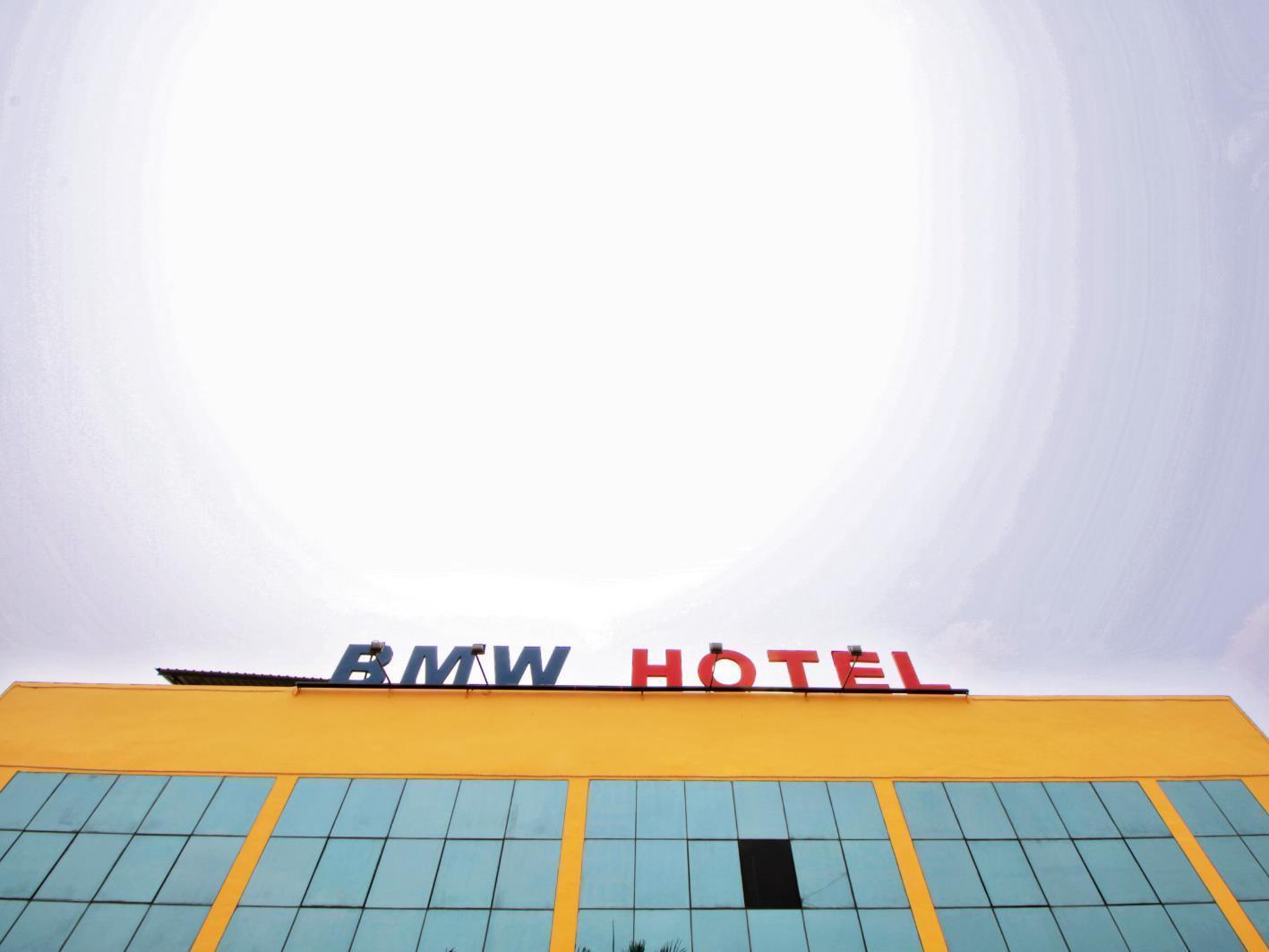 Oyo 90155 Bmw 1 Hotel Muar Luaran gambar